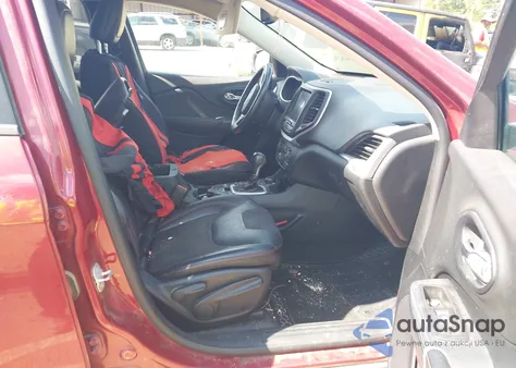 2015 Jeep Cherokee Trailhawk from USA, damaged, VIN 1C4PJMBS6FW746444